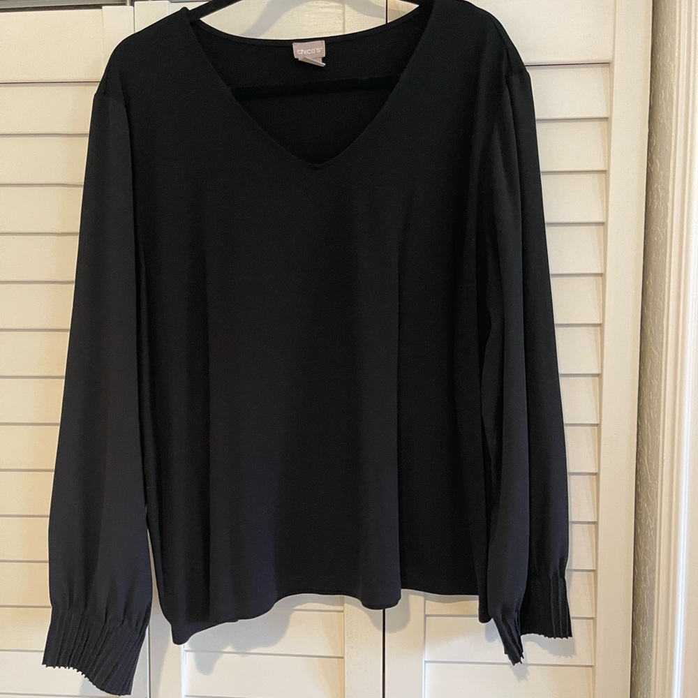 Chico's Black V-Neck Long Sleeve Blouse